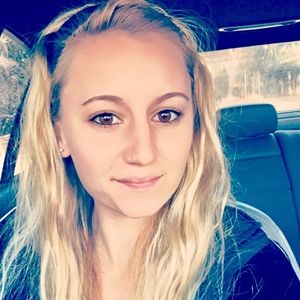 Meet your Posher, Alison